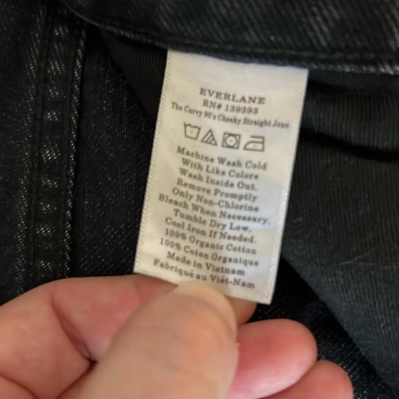 Everlane Curvy 90s Cheeky Straight Jean Black Wash Size 26 Crop - Picture 4 of 8